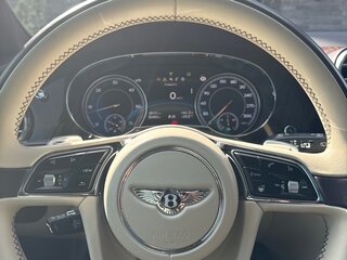 2018 Bentley Bentayga I, фиолетовый, 16300000 рублей, вид 4