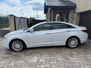 2012 Hyundai Sonata VI (YF), белый, 1000000 рублей, вид 4