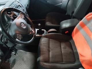 2013 Volkswagen Tiguan I Рестайлинг, белый, 1100000 рублей, вид 4