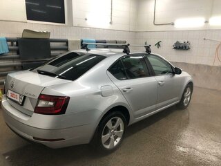 2018 Skoda Octavia III (A7) Рестайлинг, серебристый, 2000000 рублей, вид 2