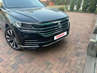 2019 Volkswagen Touareg III, синий, 5100000 рублей, вид 1