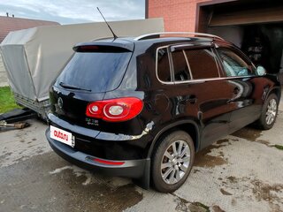 2010 Volkswagen Tiguan I, чёрный, 1200000 рублей, вид 3