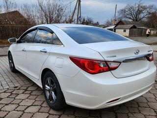 2010 Hyundai Sonata VI (YF), белый, 1200000 рублей, вид 5