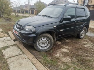 2017 Chevrolet Niva I Рестайлинг, чёрный, 720000 рублей, вид 4