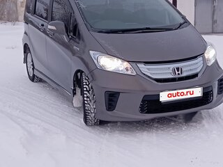 2013 Honda Freed I Рестайлинг, серый, 1050000 рублей, вид 1