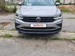 2021 Volkswagen Tiguan II Рестайлинг, серый, 3430000 рублей, вид 1