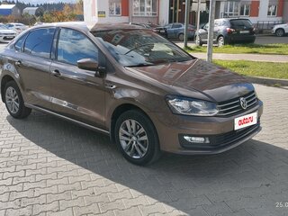 2019 Volkswagen Polo V Рестайлинг, коричневый, 1350000 рублей, вид 3