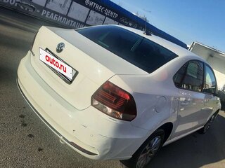 2019 Volkswagen Polo V Рестайлинг, белый, 1300000 рублей, вид 2