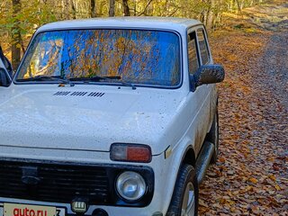 2005 Lada (ВАЗ) 2121 (4x4) I Рестайлинг, белый, 390000 рублей, вид 1