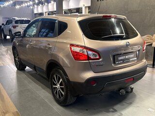 2013 Nissan Qashqai I Рестайлинг, бежевый, 845000 рублей, вид 4