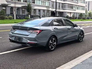 2022 Hyundai Elantra VII (CN7), серый, 1400000 рублей, вид 4