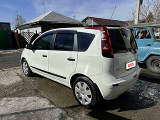 2013 Nissan Note I Рестайлинг, белый, 700000 рублей, вид 5
