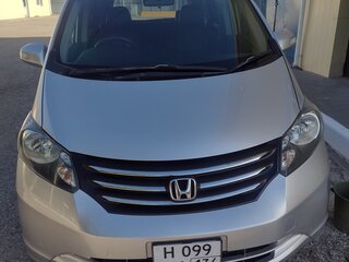 2011 Honda Freed I Рестайлинг, серебристый, 1130000 рублей, вид 4