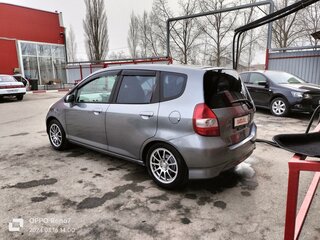 2004 Honda Fit I, серый, 490000 рублей, вид 3