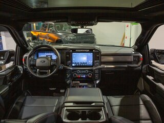2026 Ford F-150 Raptor SuperCrew Raptor XIV Рестайлинг, серый, 13448000 рублей, вид 5