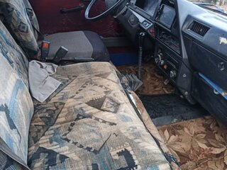 1989 Nissan Urvan III (E24), синий, 170000 рублей, вид 5
