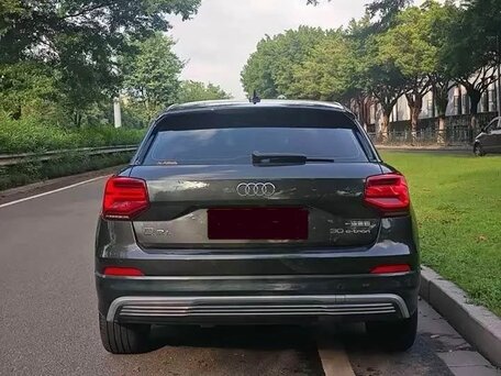 2020 Audi Q2 L e-tron I, чёрный, 1563000 рублей, вид 4