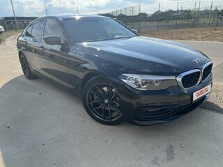 2018 BMW 5 серии 520d VII (G30/G31/G38), чёрный, 3250000 рублей, вид 2