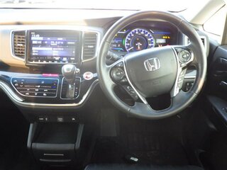 2019 Honda Odyssey V Рестайлинг, белый, 3500000 рублей, вид 5