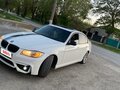 2009 BMW 3 серии 328i V (E90/E91/E92/E93) Рестайлинг, белый, 1600000 рублей - вид 3