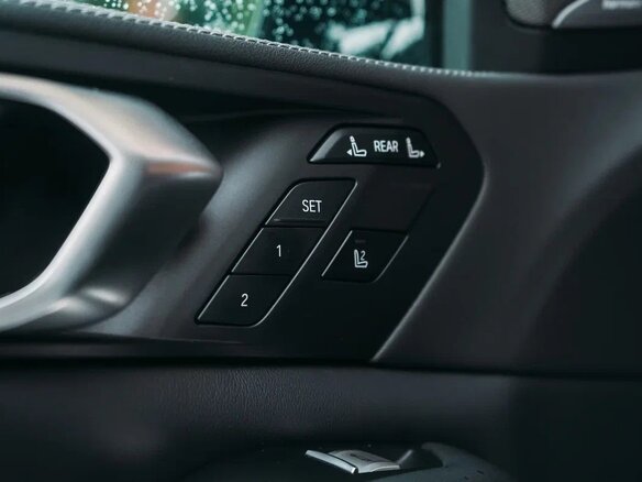 2022 BMW X7 40d I (G07) Рестайлинг, белый, 12500000 рублей - вид 27