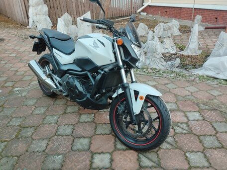 2014 Honda NC 750S, белый, 600000 рублей, вид 2