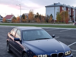 2002 BMW 5 серии 525i IV (E39) Рестайлинг, синий, 900000 рублей, вид 4