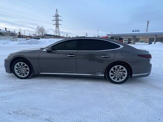 2018 Lexus LS 500h V, серый, 5330000 рублей, вид 3