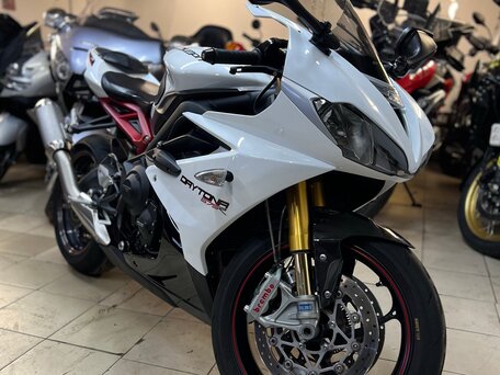 2014 Triumph Daytona 675, белый, 645000 рублей, вид 1
