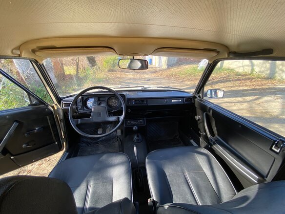 1990 Lada (ВАЗ) 2105, бежевый - вид 9
