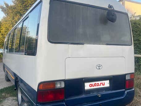 2002 Toyota Coaster, серый, 1950000 рублей, вид 3