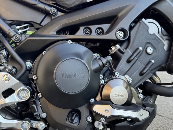 2017 Yamaha MT-09 (FZ-09), серый, 930000 рублей - вид 10