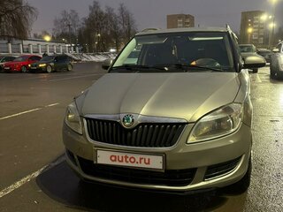 2012 Skoda Fabia II Рестайлинг, бежевый, 680000 рублей, вид 3