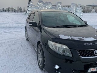 2011 Toyota Corolla Fielder X (E140, E150) Рестайлинг, чёрный, 1350000 рублей, вид 3