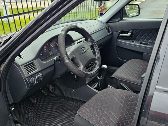 2011 Lada (ВАЗ) Priora I, чёрный, 320000 рублей - вид 6