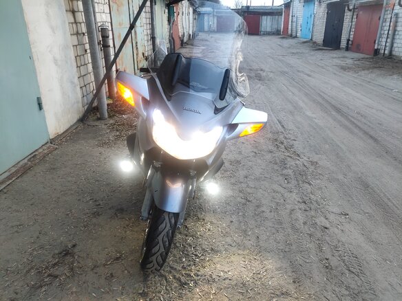 2003 Honda ST 1300, серебристый, 430000 рублей - вид 7