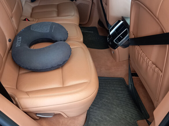 2015 Porsche Cayenne S E-Hybrid II Рестайлинг (958), коричневый, 4000000 рублей - вид 16