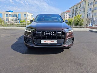 2021 Audi Q7 45 TDI II (4M) Рестайлинг, коричневый, 6950000 рублей, вид 3