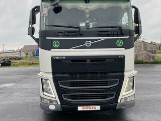 2015 Volvo FH, белый, 6200000 рублей, вид 3