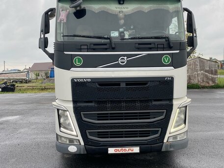 2015 Volvo FH, белый, 6200000 рублей, вид 3