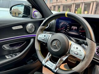 2019 Mercedes-Benz E-Класс 200 V (W213, S213, C238), чёрный, 3390000 рублей, вид 1