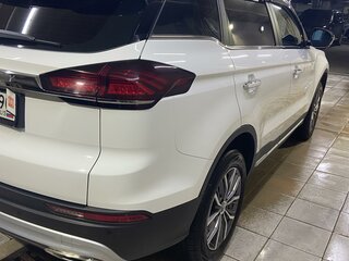 2023 Geely Atlas Pro, белый, 2300000 рублей, вид 5