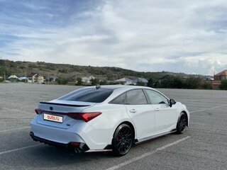 2020 Toyota Avalon V, белый, 3800000 рублей, вид 5