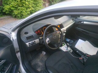 2007 Opel Astra H Рестайлинг, серебристый, 555550 рублей, вид 1