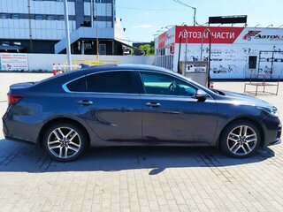 2019 Kia Cerato IV, серый, 2280000 рублей, вид 4