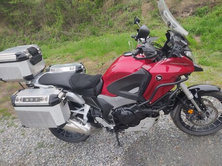 2012 Honda VFR 1200X (Crosstourer), красный, 755000 рублей, вид 3