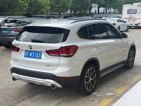 2023 BMW X1 20Li sDrive II (F48) Рестайлинг, белый - вид 4