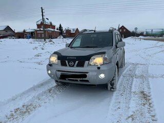 2006 Nissan X-Trail I Рестайлинг, серебристый, 1350000 рублей, вид 1