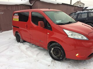 2019 Nissan e-NV200 40 kWh, красный, 3333333 рублей, вид 1