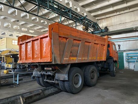 2011 КамАЗ 6520, оранжевый, 1480000 рублей, вид 4